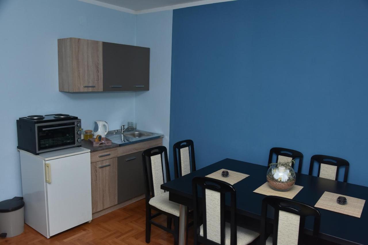 Blue House Apartment Ni Esterno foto